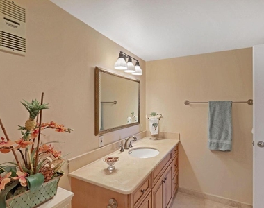 5550 N Ocean Drive - Photo Thumbnail 35