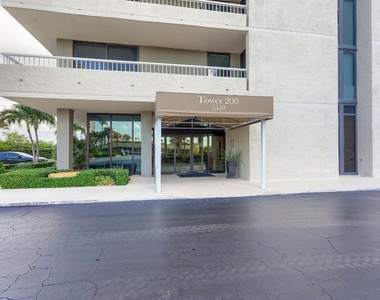 5550 N Ocean Drive - Photo Thumbnail 52