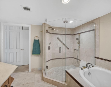 5550 N Ocean Drive - Photo Thumbnail 29