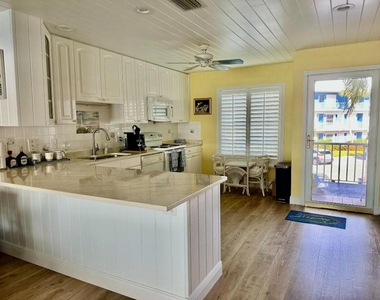 1868 Sw Palm City Road - Photo Thumbnail 10