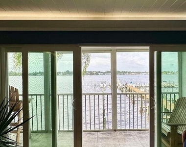 1868 Sw Palm City Road - Photo Thumbnail 4