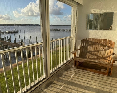1868 Sw Palm City Road - Photo Thumbnail 2