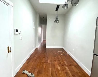 640 Kosciuszko Street - Photo Thumbnail 14