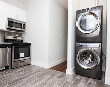 640 Kosciuszko Street - Photo Thumbnail 3