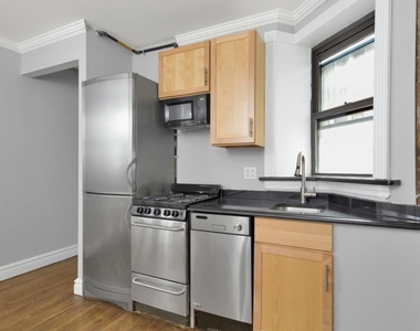 221 East 23rd Street, Unit 8 - Photo Thumbnail 3