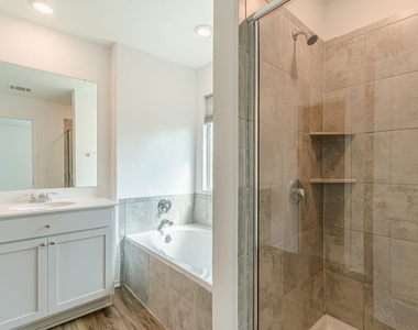 341 Escondido Cir - Photo Thumbnail 12