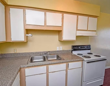 1400 Eagle Lake Road - Photo Thumbnail 5