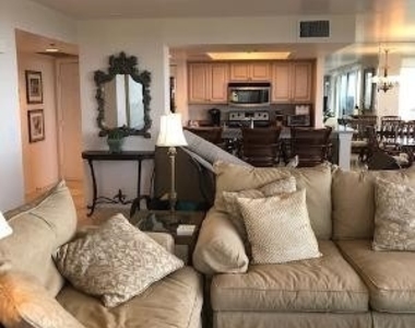 5550 Heron Point Drive - Photo Thumbnail 6