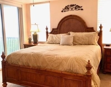 5550 Heron Point Drive - Photo Thumbnail 8