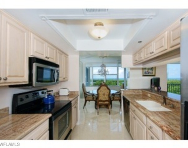 5550 Heron Point Drive - Photo Thumbnail 2