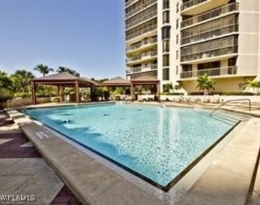 6001 Pelican Bay Boulevard - Photo Thumbnail 8