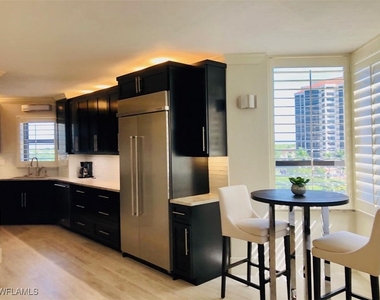 6001 Pelican Bay Boulevard - Photo Thumbnail 2
