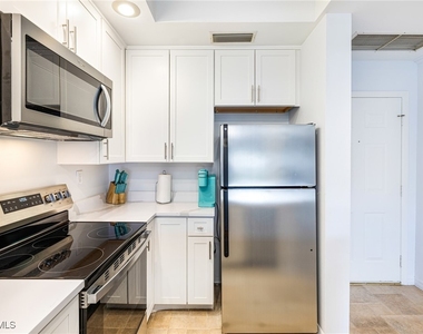 3320 Olympic Drive - Photo Thumbnail 6