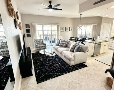 5076 Annunciation Circle - Photo Thumbnail 4