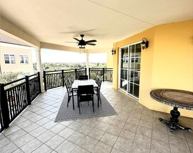 5076 Annunciation Circle - Photo Thumbnail 18