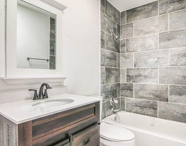 14841 Kingston Road - Photo Thumbnail 2