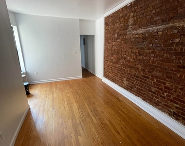 446 West 164th Street - Photo Thumbnail 9