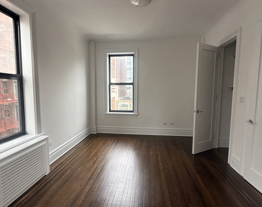 166 West 72nd Street - Photo Thumbnail 1