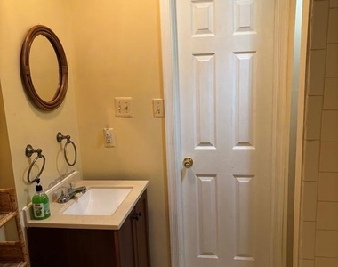 7208 Purple Avenue - Photo Thumbnail 4