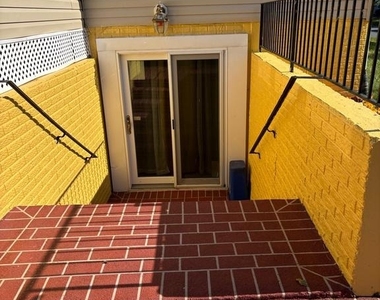 7208 Purple Avenue - Photo Thumbnail 7