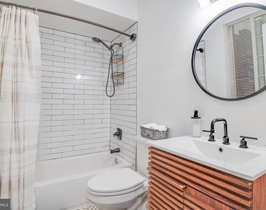 1255 Raum Street Ne - Photo Thumbnail 13