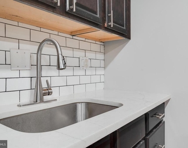 1255 Raum Street Ne - Photo Thumbnail 7