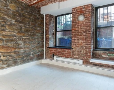 336 East 18th Street, Unit Ce - Photo Thumbnail 2