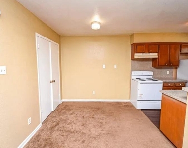 1845 5th St - Photo Thumbnail 8