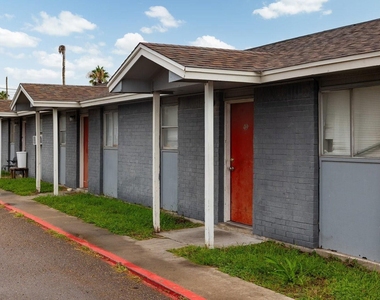 1010 Behmann St - Photo Thumbnail 3