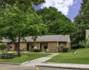 427 Martin St - Photo Thumbnail 3