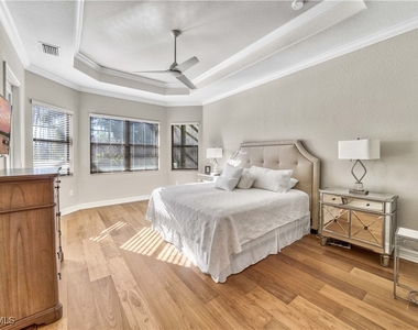 9569 Siracusa Court - Photo Thumbnail 16