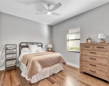 9569 Siracusa Court - Photo Thumbnail 21