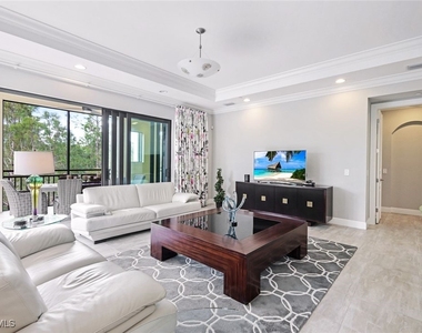 2751 Tiburon Boulevard E - Photo Thumbnail 3