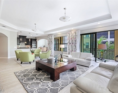 2751 Tiburon Boulevard E - Photo Thumbnail 5