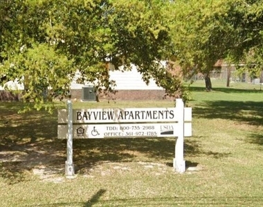 1803 Gray St - Photo Thumbnail 3