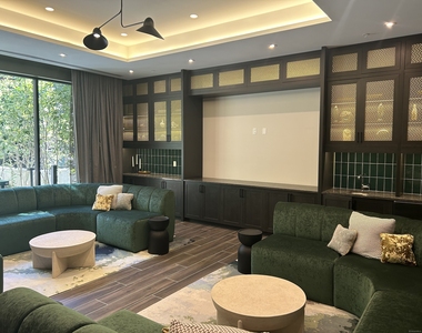 467 West Avenue - Photo Thumbnail 20