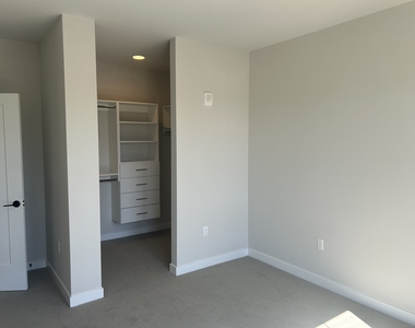 467 West Avenue - Photo Thumbnail 7