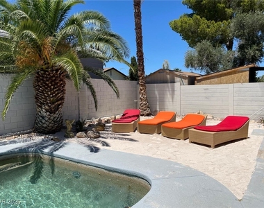 5415 Oxbow Street - Photo Thumbnail 21