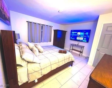 5415 Oxbow Street - Photo Thumbnail 11