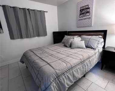 5415 Oxbow Street - Photo Thumbnail 9