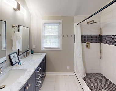 1114 Fayetteville Road Se - Photo Thumbnail 6