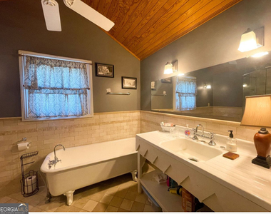 305 Orange Street - Photo Thumbnail 17
