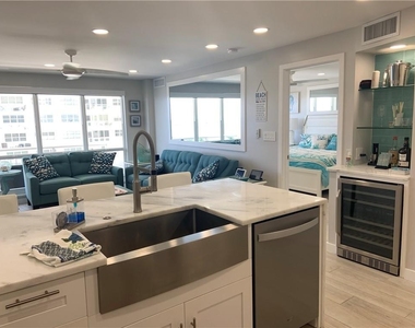 133 N Pompano Beach Boulevard - Photo Thumbnail 7