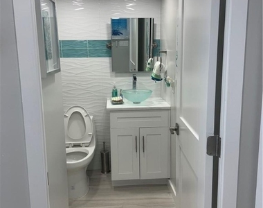 133 N Pompano Beach Boulevard - Photo Thumbnail 2