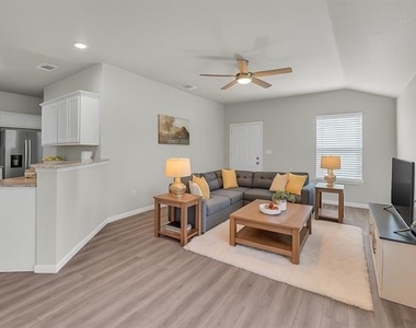 502 S Mary Jo Drive - Photo Thumbnail 1