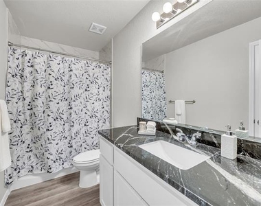 502 S Mary Jo Drive - Photo Thumbnail 15