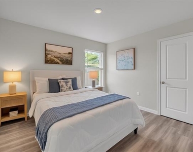 502 S Mary Jo Drive - Photo Thumbnail 2