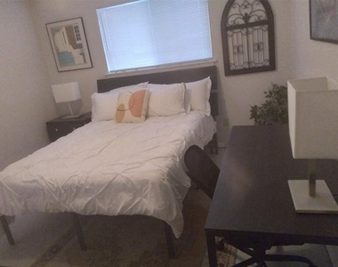 2714 Mccart Avenue - Photo Thumbnail 11