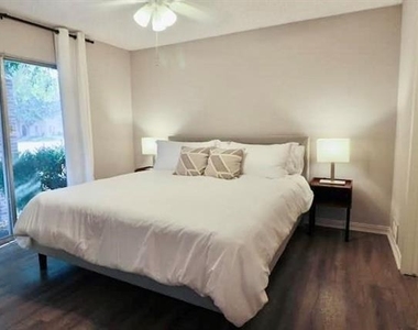 2708 Mccart Avenue - Photo Thumbnail 11