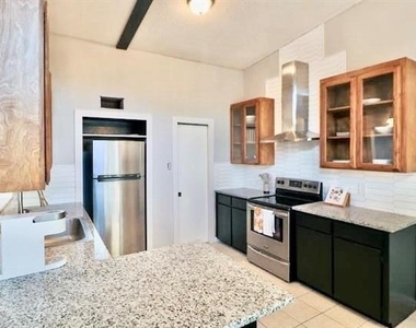 2708 Mccart Avenue - Photo Thumbnail 7